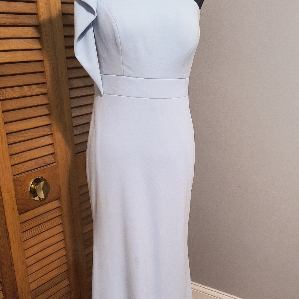 Elegant White One-Shoulder Dress